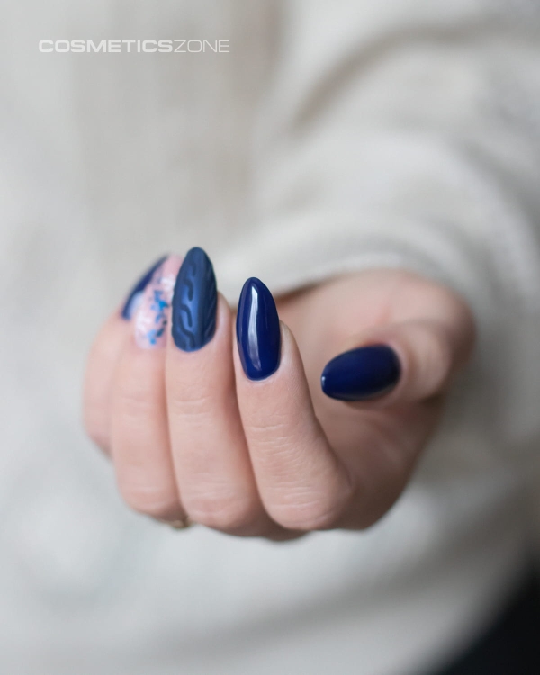 IMG_1152_1200x1500-logo_cover9_187.jpgLakier-hybrydowy-hipoalergiczny-ciemny-granatowy-7ml---Navy-Blue-187-i-cover9.webp