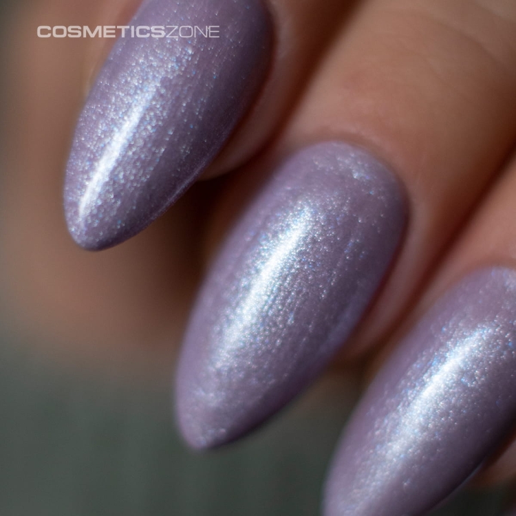 Manicure-hybrydowy.-Paznokcie-pomalowane-lakierem-hybrydowym-hipoalergicznym-w-kolorze-metalicznym-chlodnym-rozu---Dancing.webp