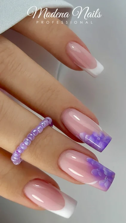 Klasyczny manicure French z białą końcówką i różowym podkładem z żelu Cover Pink