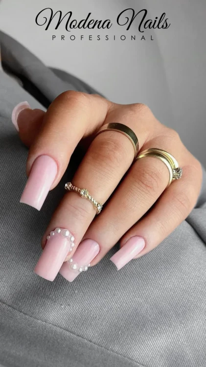 Wzorniki z odcieniem żelu budującego Modena Nails Cover Pink Builder Gel na tipsoch