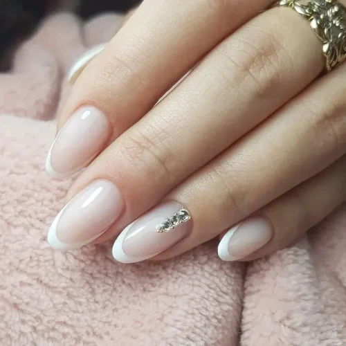 Stylizacja French manicure na mlecznej bazie budującej Modena Nails Base Builder Soak Off Cover Milk