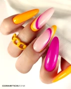 Manicure-hybrydowy.-Zdobienie-wykonane-z-wykorzystaniem-lakieru-hybrydowego-w-odcieniu-intensywnego-fioletu.-Wyk.-hybrydynka_.webp