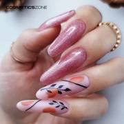 Manicure-wykonany-z-wykorzystaniem-rozowego-brokatowego-lakieru-hipoalergicznego.-Wyk.-Monika-Polkowska.webp