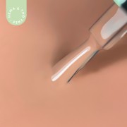 Lakier-hybrydowy-hipoalergiczny-cielisty-nude-7ml---Chillout-715-bez-HEMA-i-bez-TPO (1).webp